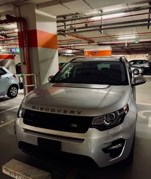 The 2016 Land Rover Discovery Sport 0