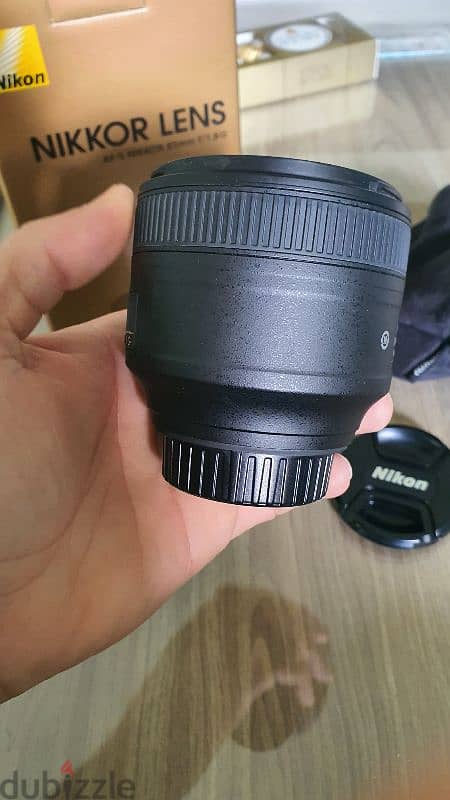 Nikon lens 85mm f 1.8 nikkor like new 5