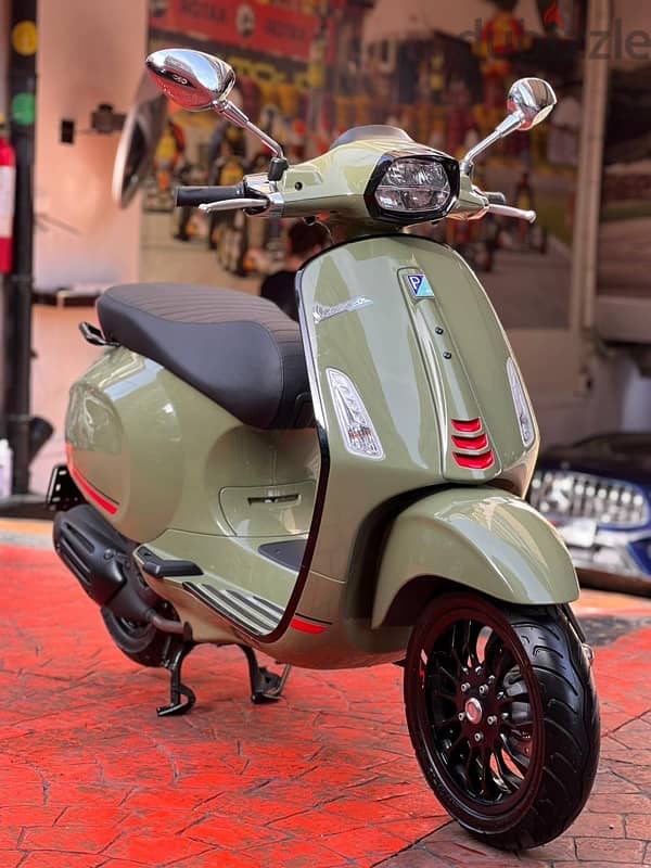 vespa sprint Notte 150 cc Italy  origin okm 0