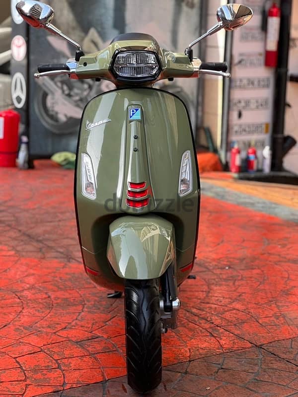 vespa sprint Notte 150 cc Italy  origin okm 2