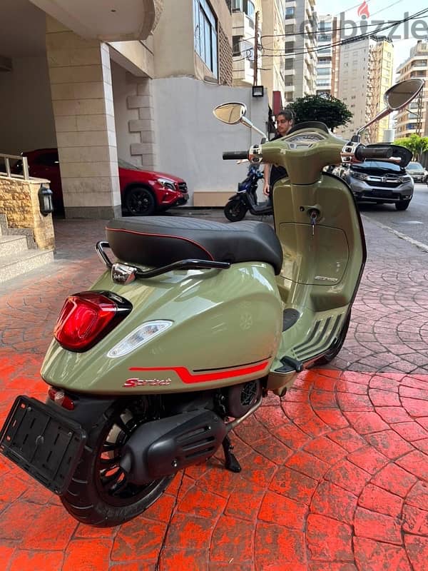 vespa sprint Notte 150 cc Italy  origin okm 4