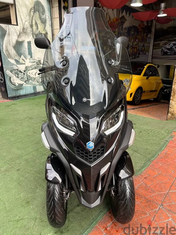 piaggio MP3  400 cc HPe 2024 5