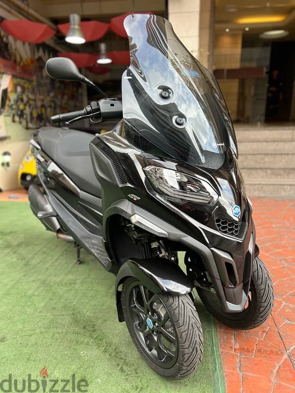 piaggio MP3  400 cc HPe 2024 13