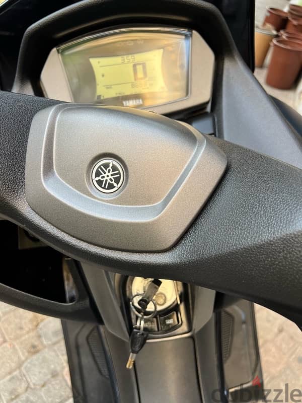 yamaha Nmax 155 cc 2023 2000$ 7