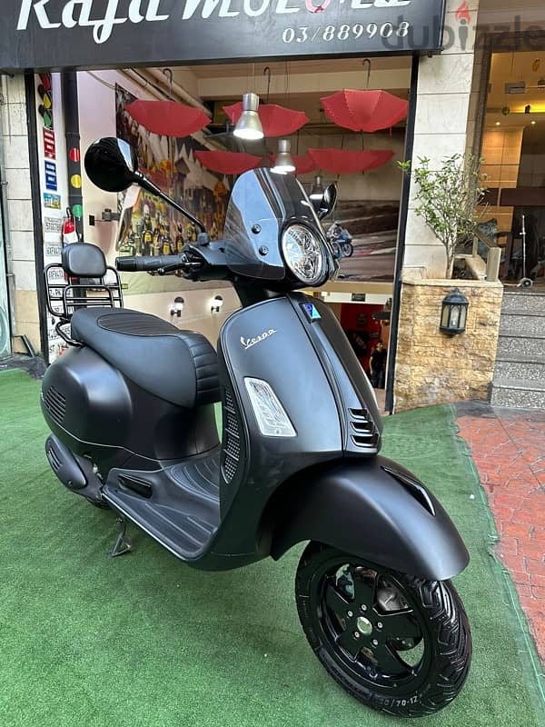 vespa GTS 300 cc super 2021 0