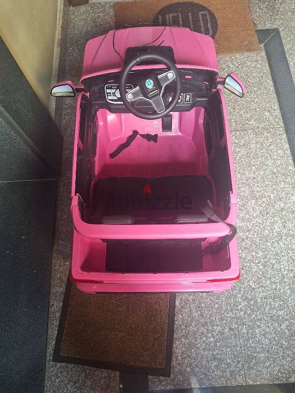 like new, girls electric car 0