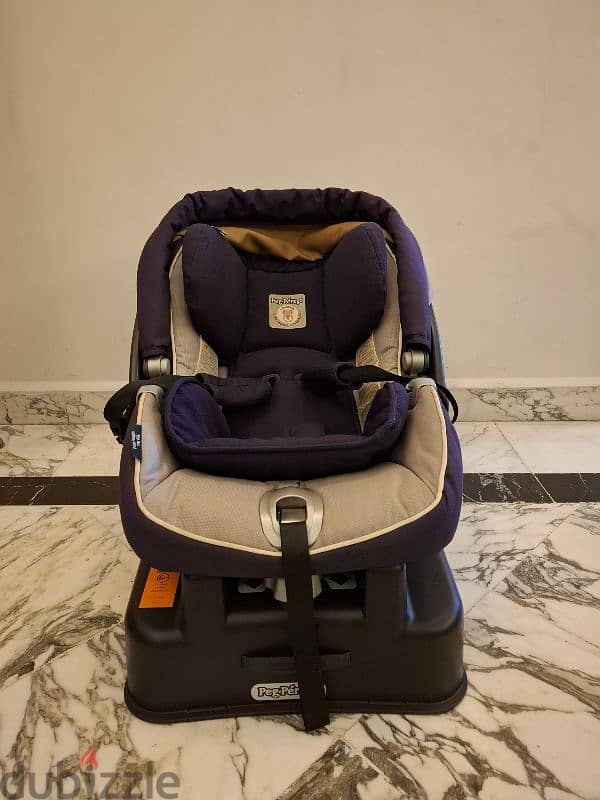 Peg-Perego Car Seat 1