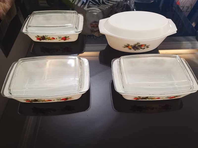 Pyrex سفرة 0