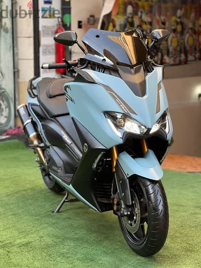 yamaha Tmax 560 cc all aftermarket sport malossi added