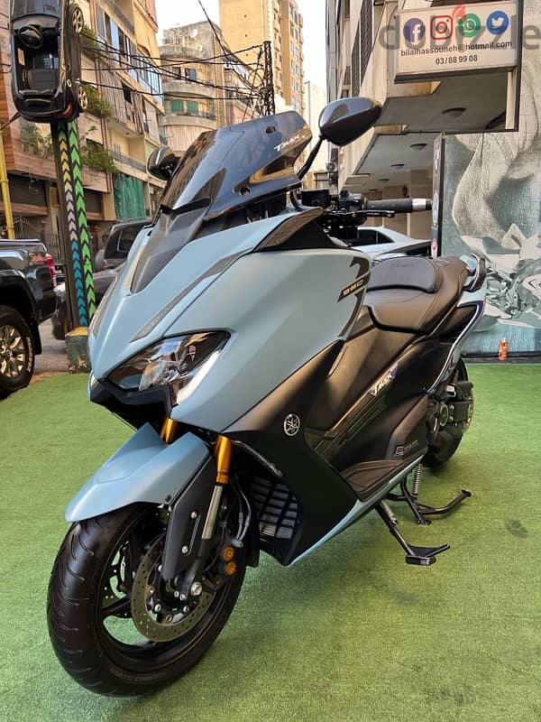 yamaha Tmax 560 cc all aftermarket sport malossi added 2