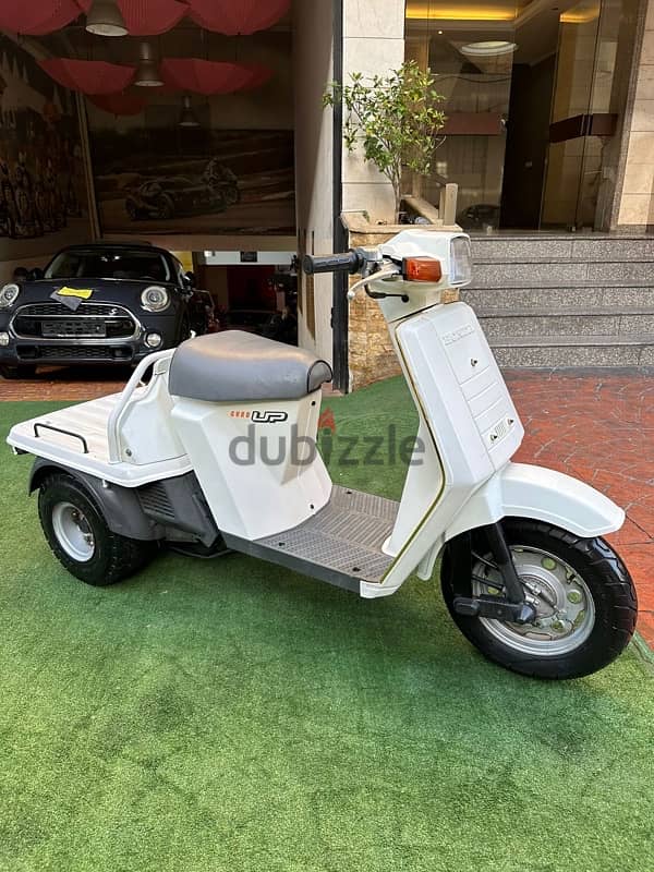 Honda GYRo Up three wheelers معرض صك بيع 1