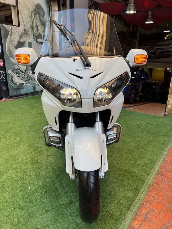 Honda Goldwing 1800 cc Japanese معرض صك بيع 2