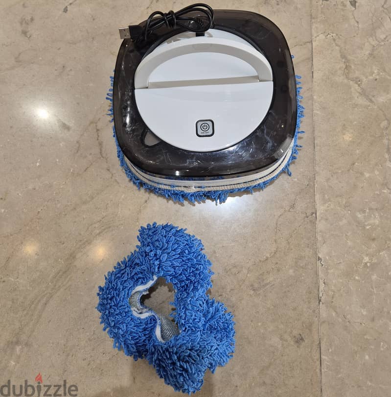 Floor Water Cleaning Robot 2