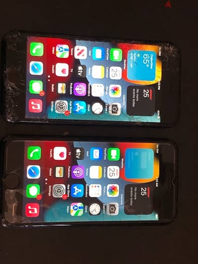 3 iPhones