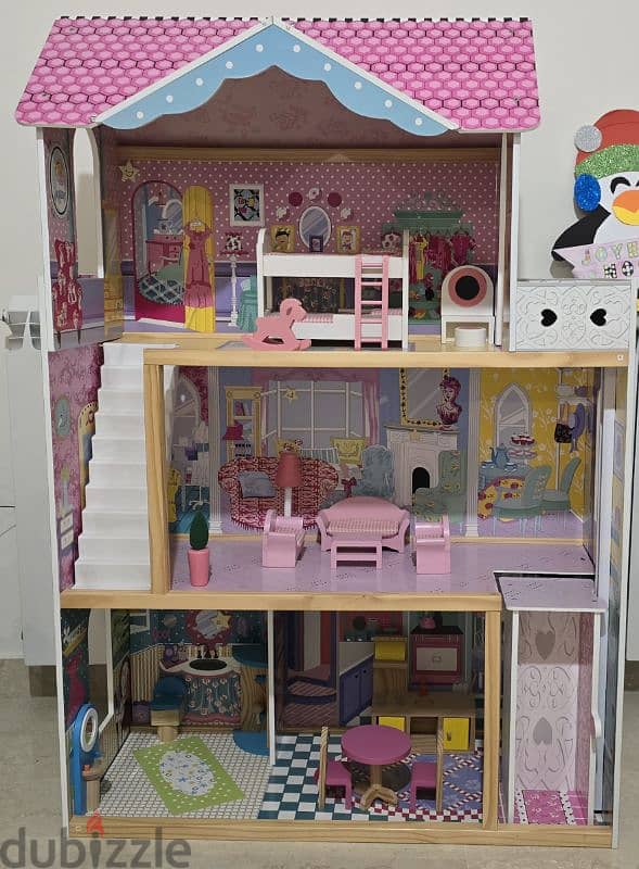 Wooden Doll House With Accessories 1