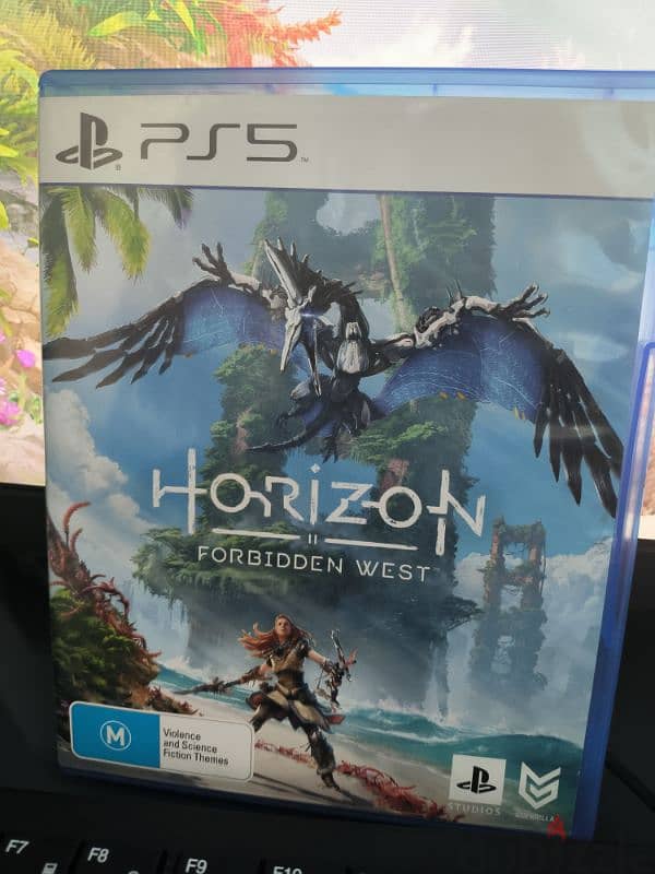 Horizon forbidden west Arabic Edition like new barely used 2