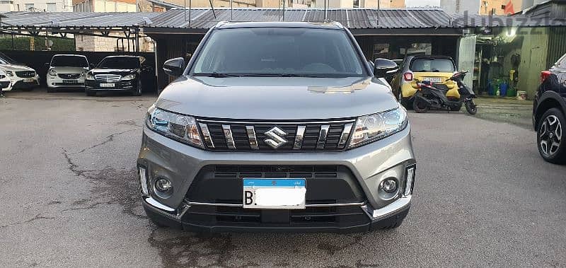 Suzuki Vitara 2023 Mint condition Like new Only 30000km 0