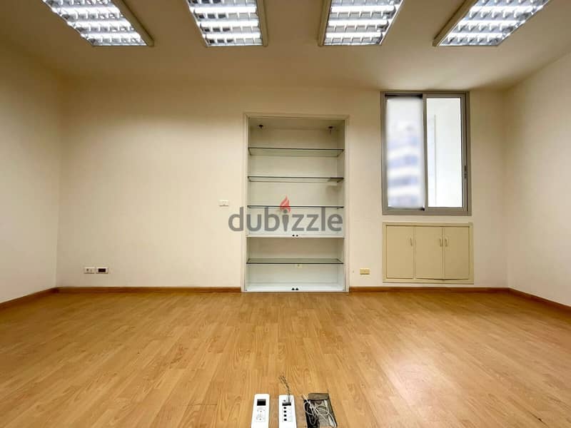 JH24-3738 Office 100m2 for rent in Gemmayzeh, $ 950 cash 0