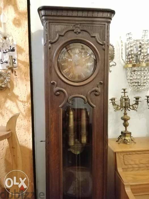 ساعة أثرية قديمة خشب سنديان تعمل ممتازة جدا بالدقائق والساعات مميزة 1