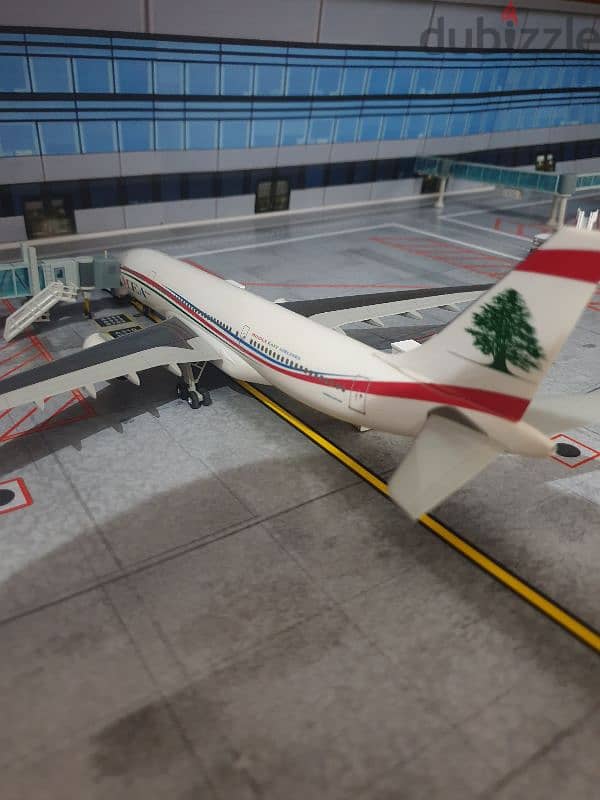 plane model 0