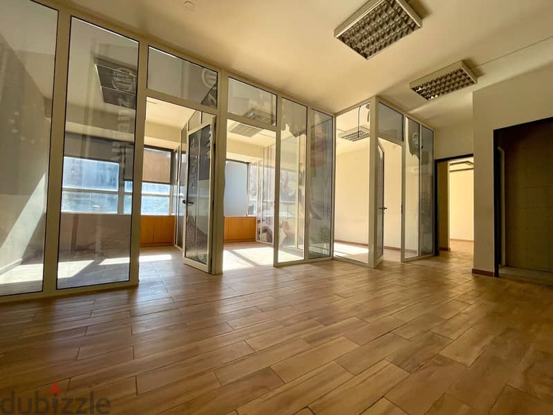 JH24-3742 Office 210 m2for rent in Saifi - Beirut, $ 3000 cash 0