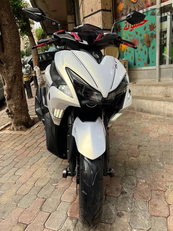 Yamaha aerox 155 معدله مع زوايد 1