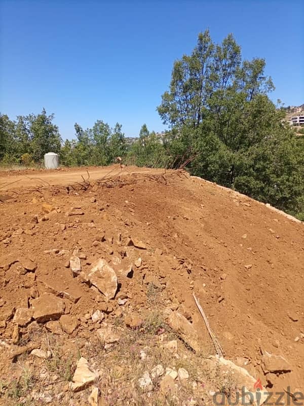 Land in Kfardebian Fakra bear red Rock for Sale 0