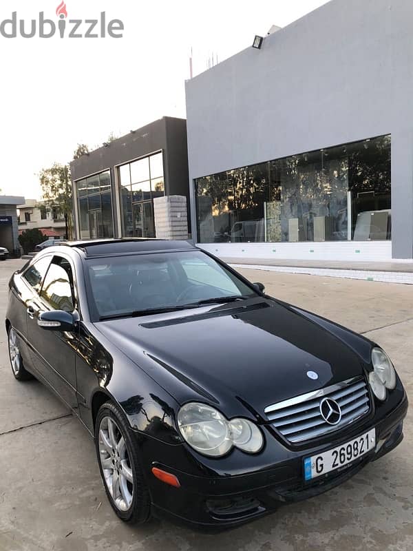 Mercedes-Benz c230 model 2005 0