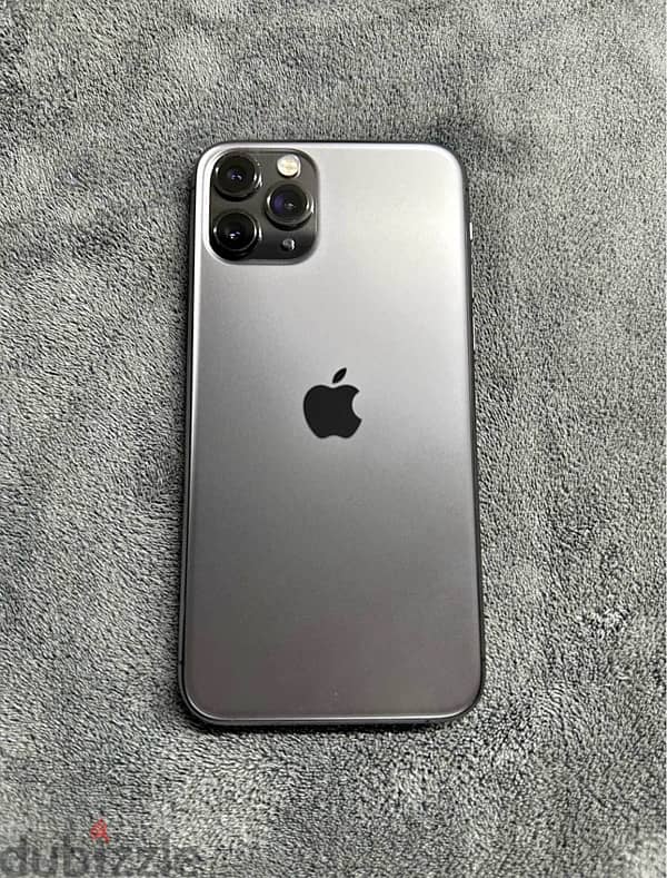 iPhone 11 Pro super clean 0