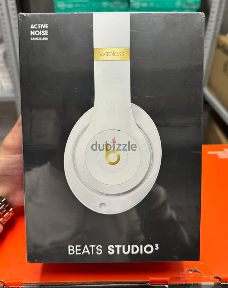 Beats studio 3 wireless over ear white original & last price 0