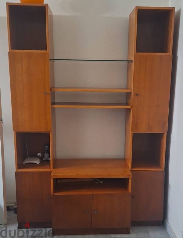 TV Unit 0