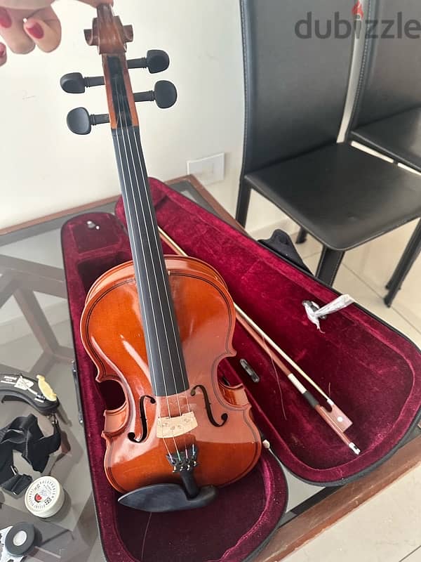 violin for sale with violin shoulder rest and all its original stuff 5