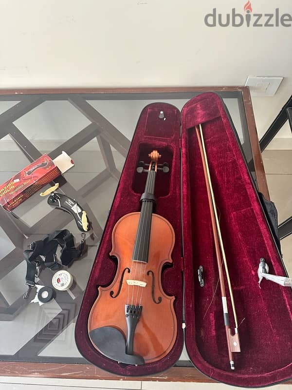 violin for sale with violin shoulder rest and all its original stuff 8