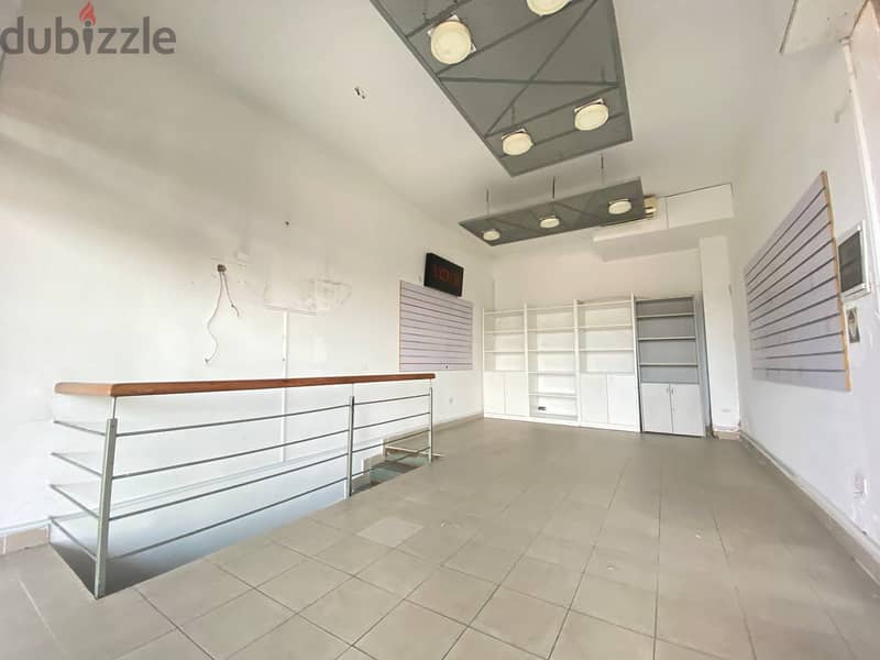 Zouk Mosbeh/ Shop for Rent can be as Clinic or Beauty Shop 0