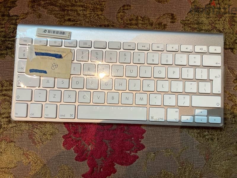 Apple Magic Keyboard 0