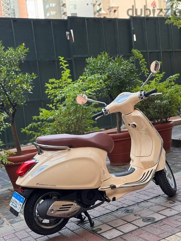 Limited Edition Vespa Primavera 1