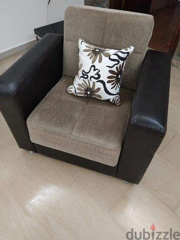 living room for sale غرفة جلوس للبيع 3