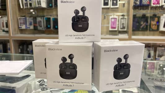 Earphone Black view AirBuds 7 black