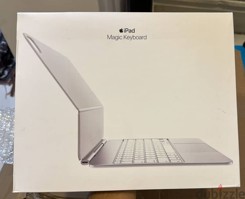 Apple Ipad Magic Keyboard 13 inch m4 White English exclusive & new pr 0