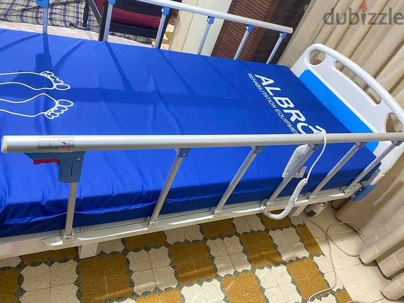 medical bed سرير طبي 2