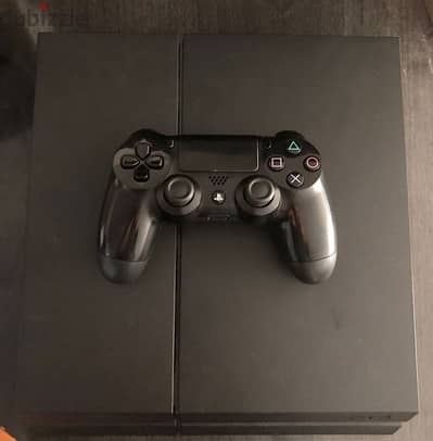 ps4 used like new 1TB MEsh mafkuke