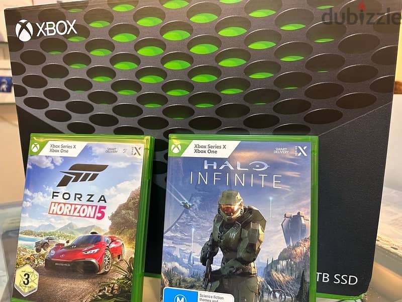 XBOX X SERIES + 2 Games 3