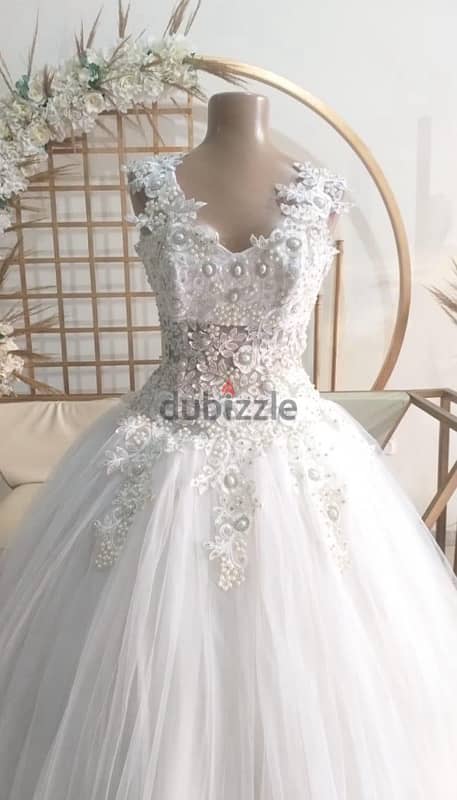 wedding  dresses 9