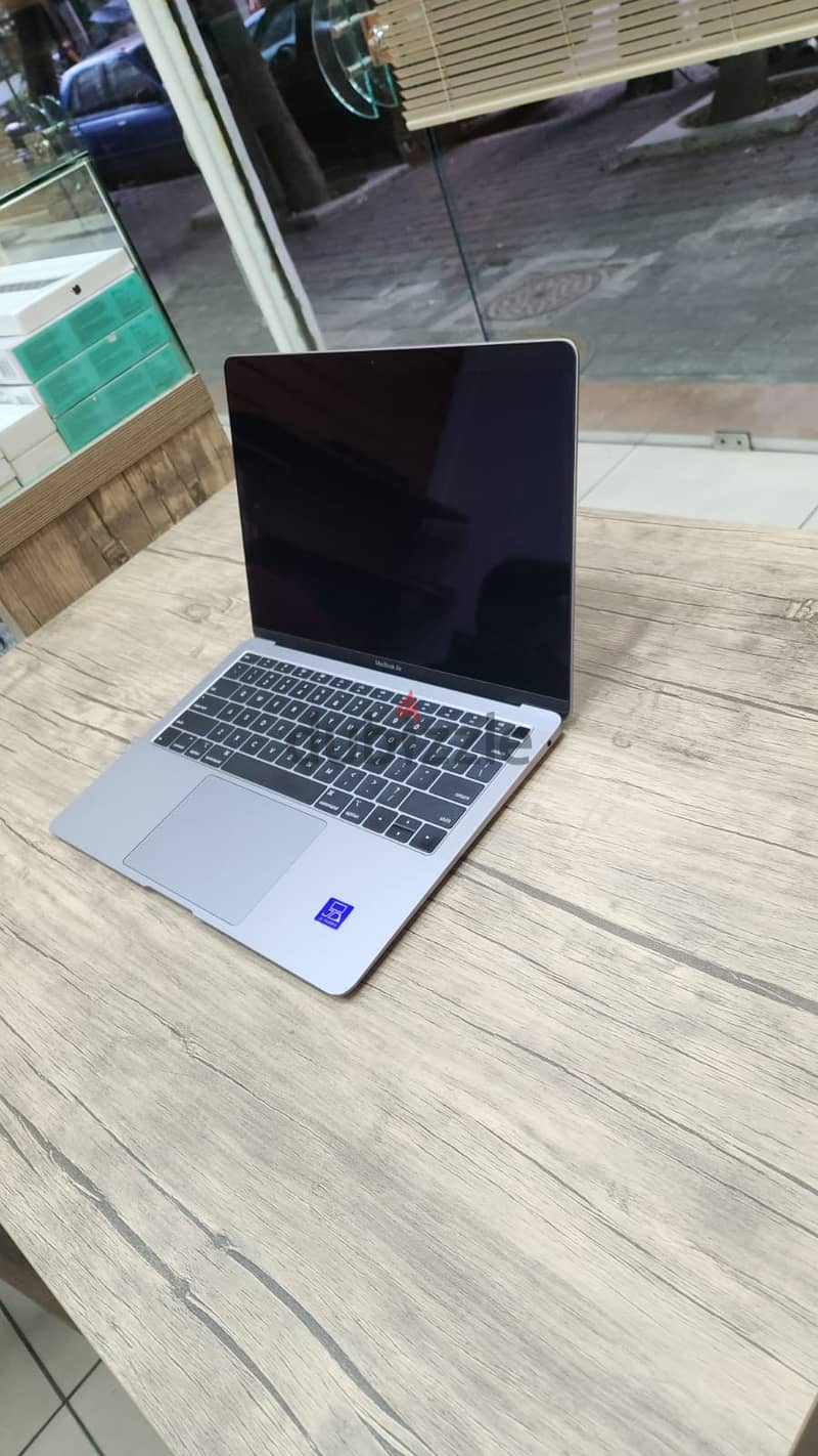 Macbook air 2017 1