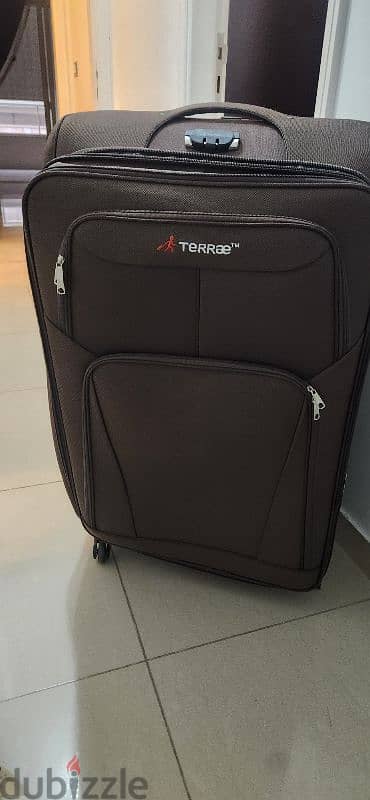 شنطة عدد ٢ للبيع - luggage 2 bags for sale 1