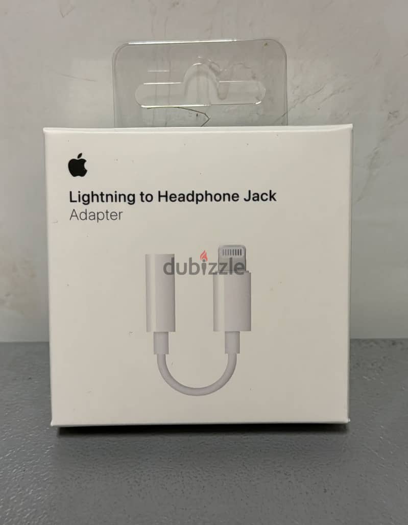 Apple lightning to headphone jack adapter Exclusive & good offer 0