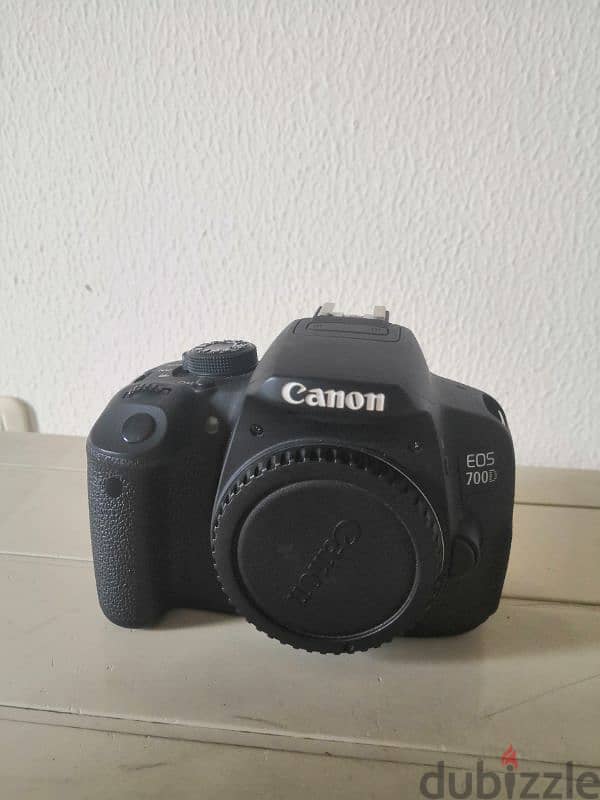 Canon 700D + lens and accessories. 8