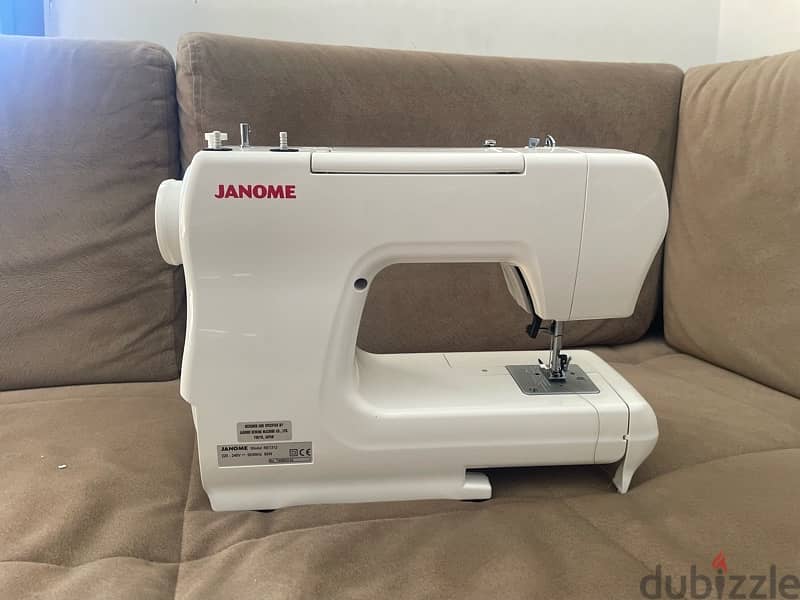 Sewing Machine - مكنة خياطة - Janome RE1312 2