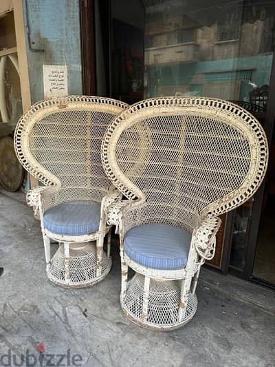 كرسي خيزران ملوكي عدد ٢ انتيك حالة ممتازة ضهر عالي ناعم  peacock chair