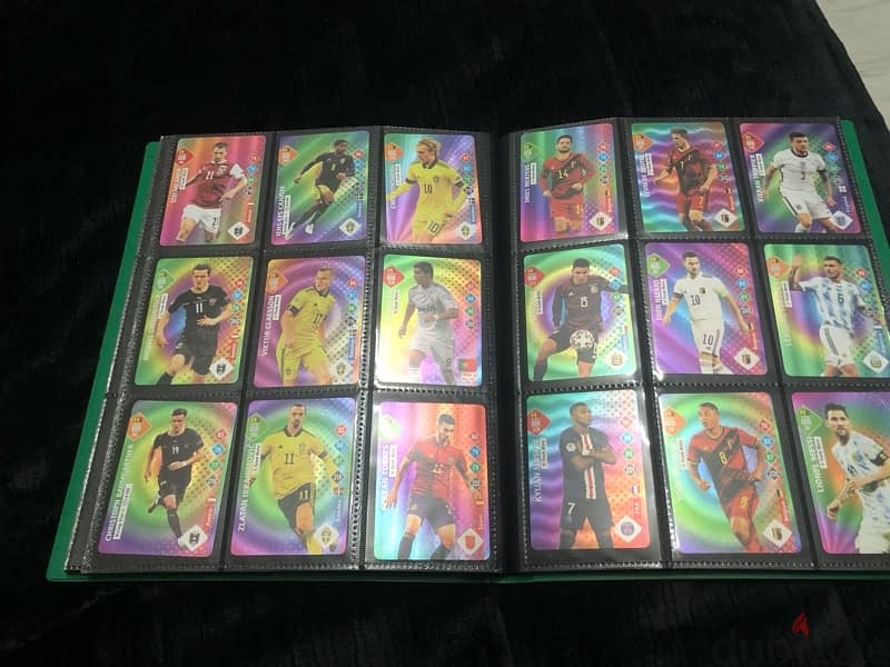 Pro folio card holder pokemon or football(ronaldo,messi) trading cards 5